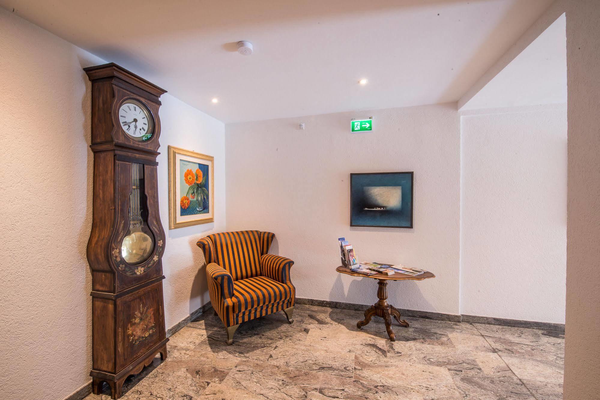 Hotel Am Yachthafen Konstanz Buitenkant foto